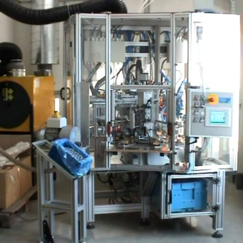 Rundschalttisch – Drehtellermaschine zum Bolzenschweißen auf Gasgeneratoren