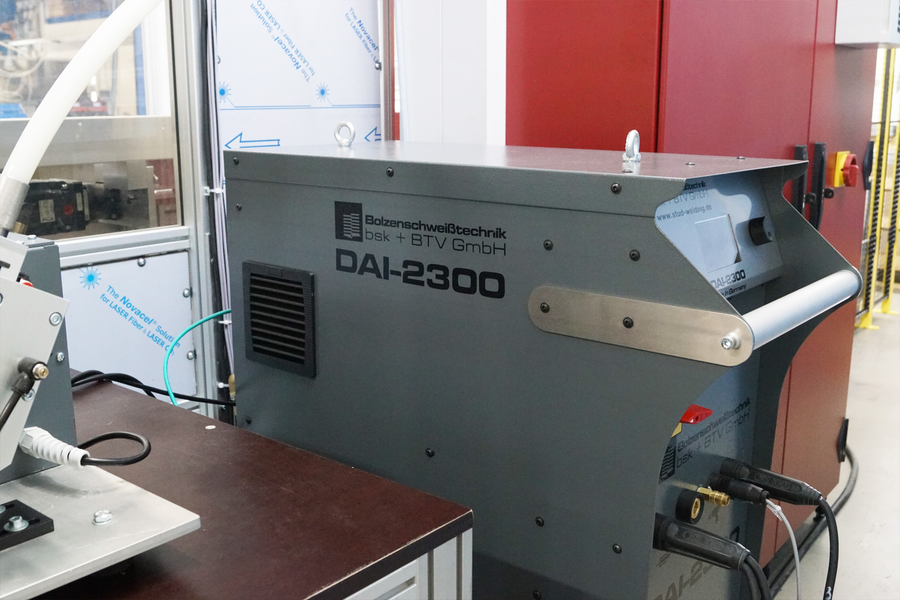 DAI-2300 · Inverter