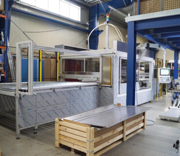 Special CNC stud welding machine 2800 x 1400 mm